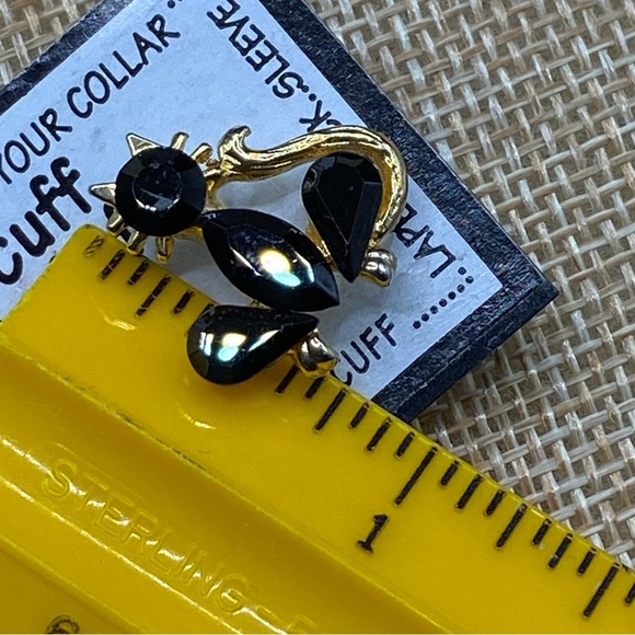 Black Cat Pin Minature Hat Tie Tac Pin - Picture 5 of 5